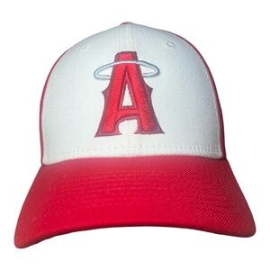 MLB Baseball Cap Los Angeles Anaheim Angel SM MD White Red 39Thirty Stretch Fit